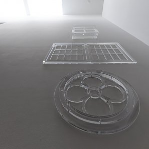 Raumansicht Ausstellung Finja Sander und Tatjana Stürmer »Wovon träumt der Stein, wovon die Wand?«