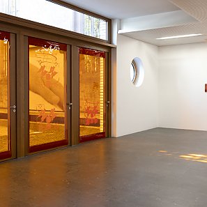 Raumansicht Ausstellung Finja Sander und Tatjana Stürmer »Wovon träumt der Stein, wovon die Wand?«