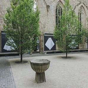 Ausstellungsansicht Leonie Lass & Elisa Lohmüller »Daseinsfürsorge«