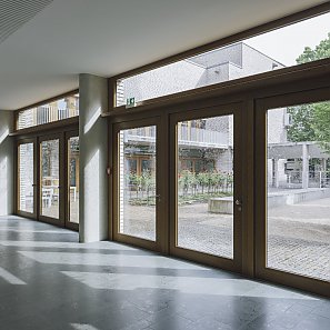 Ausstellungsansicht Leonie Lass & Elisa Lohmüller »Daseinsfürsorge«