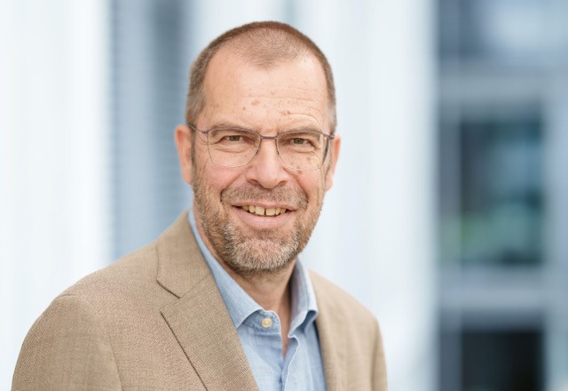 Professor Doktor Jürgen Windeler Copyright axentis Slash lopata