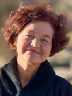 MIT Veronilka Schröter