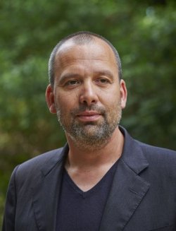 Andreas Bernard