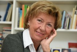 MIT Heidemarie Langer