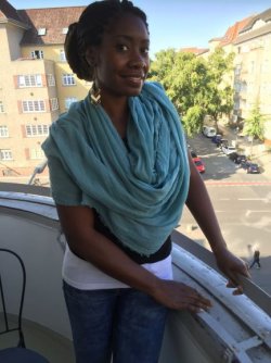 Referentin: Dr. Esther Tabitha Earbin
