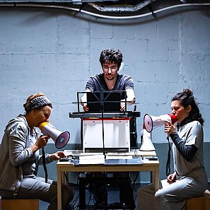 Fotos der Generalprobe des Performance-Projekts »Hidden Voices« am 5./6.7.24